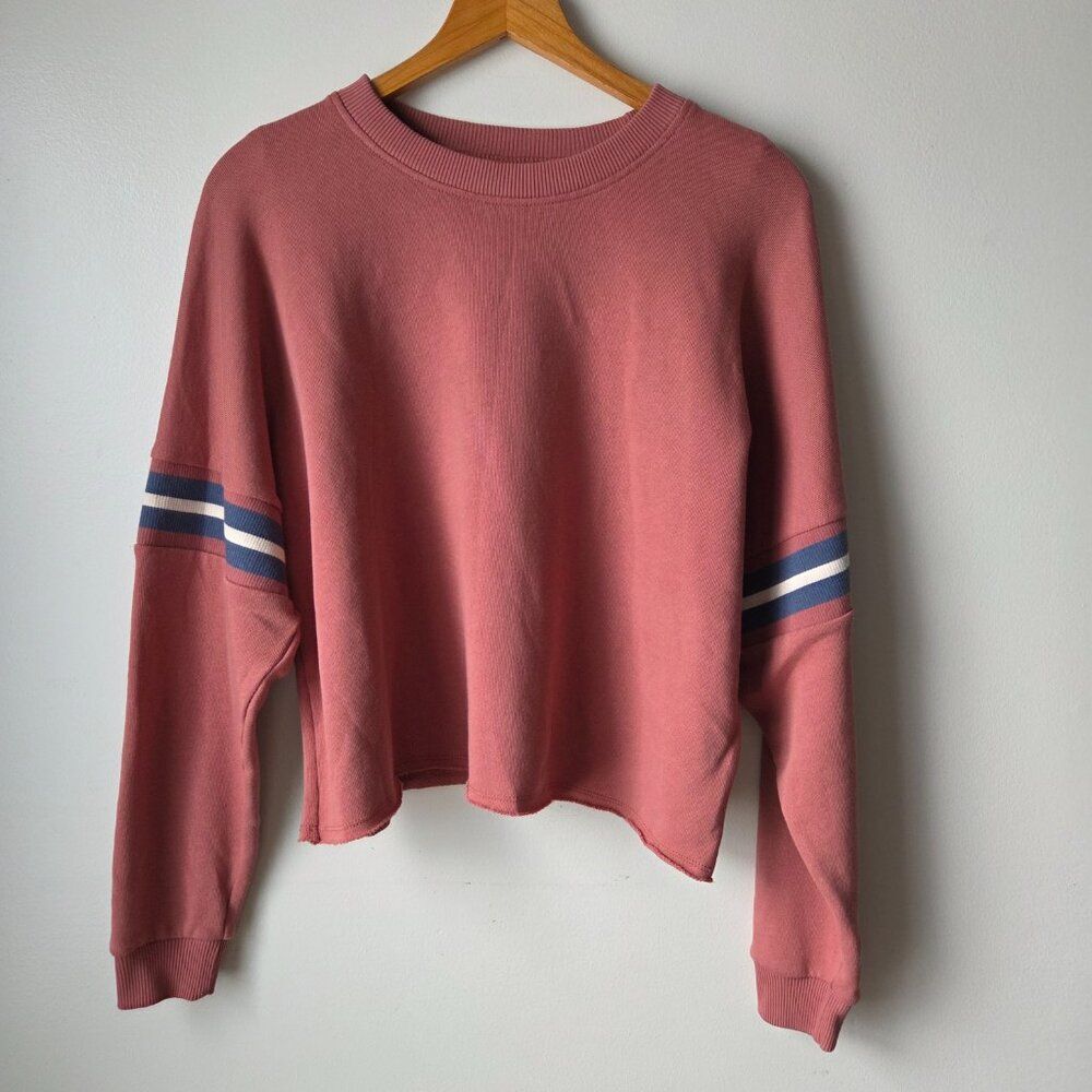 EUC AMERICAN EAGLE OUTFITTERS RAW HEM SWEATER OVERSIZED SIZE XS